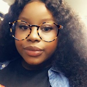 Meet your Posher, Sandy